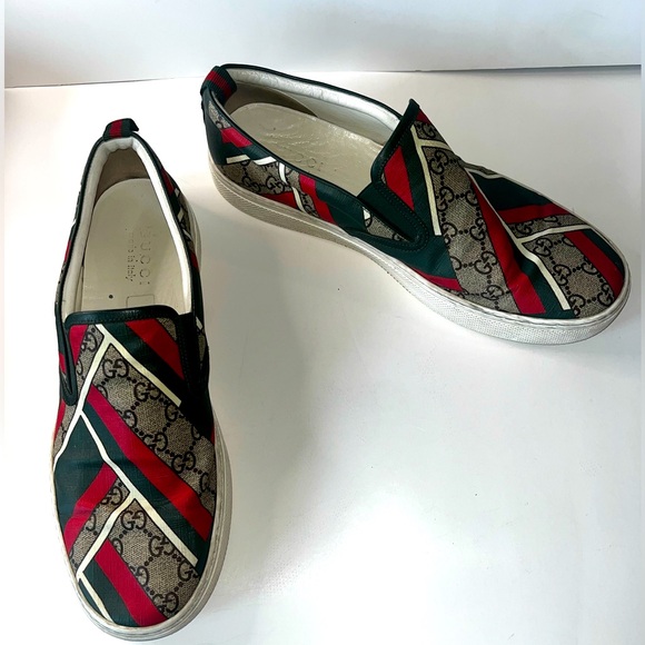 Gucci Men’s Slip-on GG Supreme Ace Sneaker, size 11 - Picture 2 of 10